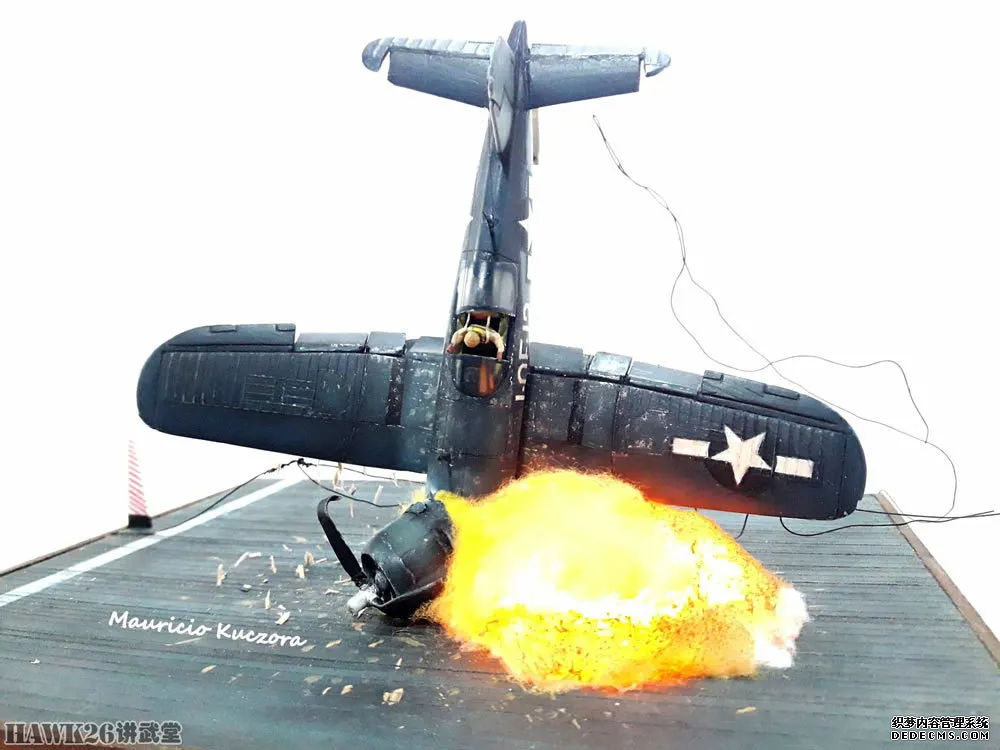 “海盜殘骸（hái）”場景模（mó）型：生動再現1945年F4U戰鬥機(圖2)