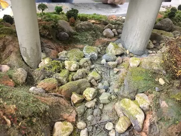 模型(xíng)記錄:他(tā)們將模型場景定格在中國高鐵“複(圖15) 模型記錄:他們將模型場景定格在中國高鐵“複(圖15)