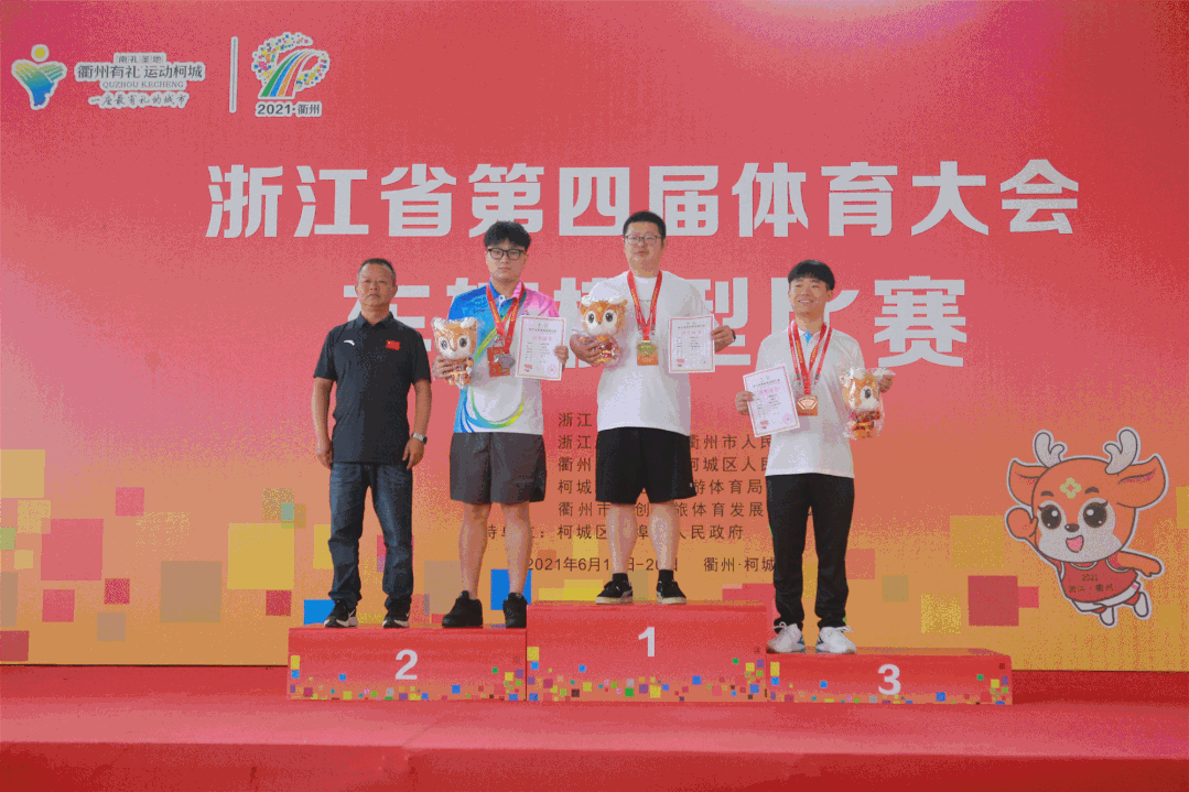 風馳電掣！省四體會車輛模型比（bǐ）賽精彩上演(圖9)