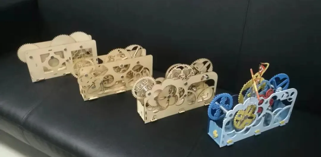 保持機架的不亂性有幾(jǐ)個設計原則: 一(yī)個靠重力(圖(tú)2) 保(bǎo)持機架的(de)不亂性(xìng)有幾(jǐ)個設計原則: 一個靠(kào)重力(圖2)