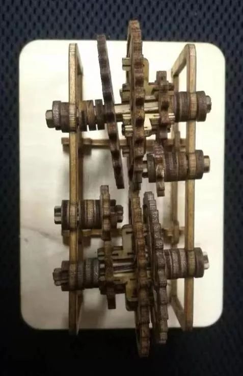 機(jī)械(xiè)運動機構模型製作:常見問題匯總(圖14) 機械運動機構模型製作:常見問題(tí)匯總(圖14)