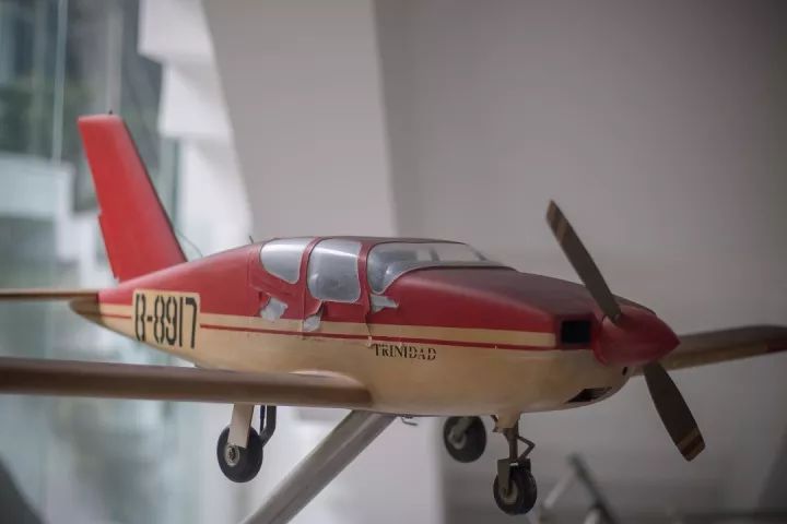 這大學，不但飛機滿天飛，連飛機模（mó）型也（yě）是滿院(圖7)