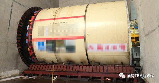 盾構機結構功能介紹(圖1) 盾構機結(jié)構功能介紹(圖1)