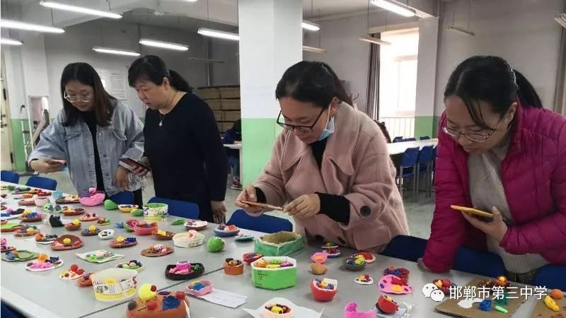 用細胞模型這把（bǎ）鑰匙，打開生命奧秘之（zhī）門--記三中(圖3)