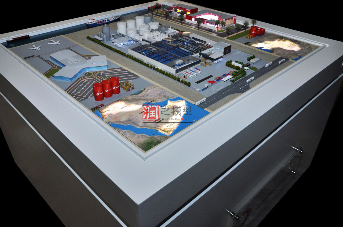 混合潤滑（huá）油（yóu）總廠模型